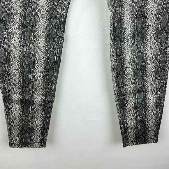 Hue Snakeskin Vegan Leather Skinny Pants - Picture 3 of 9